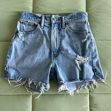 Abercrombie Fitch The 4 Mom Short High Rise