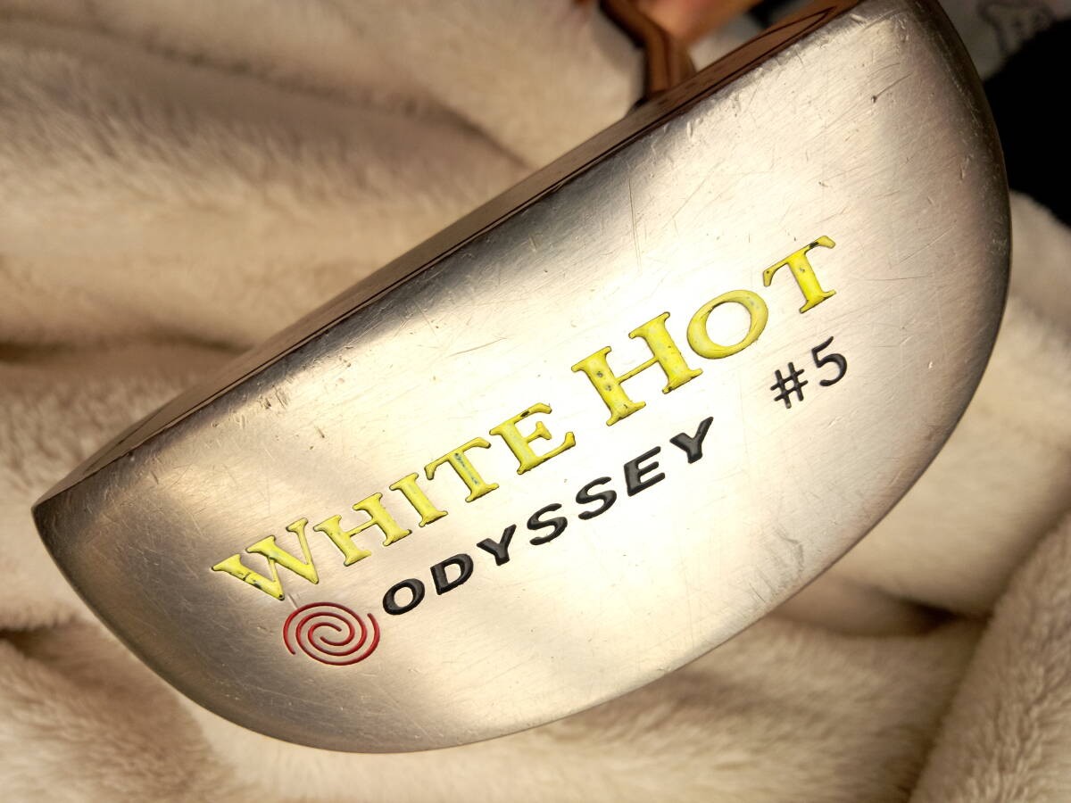 Odyssey White Hot 5 2 Dot  33in Putter