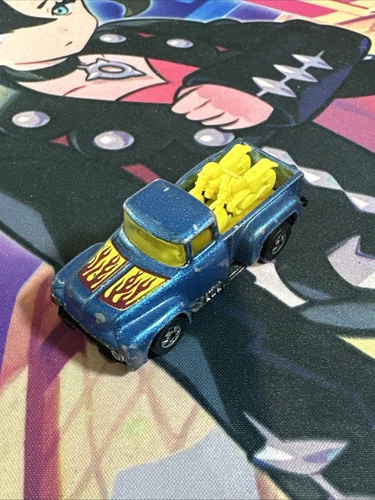 Vintage 1973 Hot Wheels Blue Metallic Ford 56 Hi Tail Hauler With Motorcycles