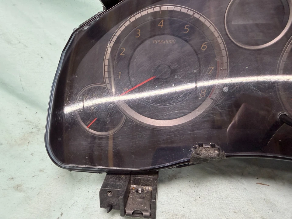 2005 Infiniti G35 Instrument Cluster UNTESTED FOR PARTS - Image 2 of 4