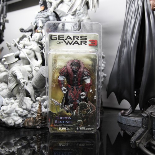 1pc/NECA Gears of War 3 Theron Sentinel includes Torquebow Action Figure Model - Picture 15 of 15