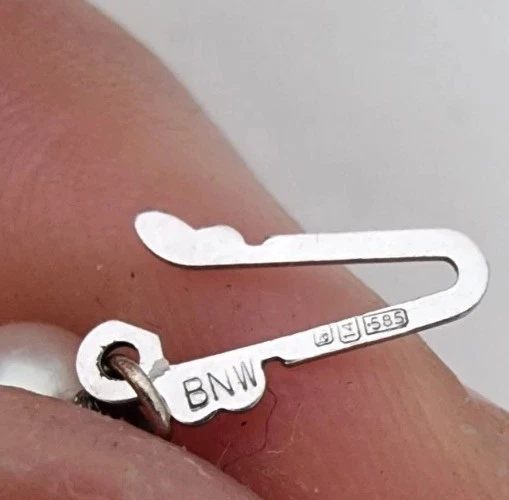 "Collar vintage de 18"" con broche de perlas del Nilo azul y broche de oro blanco de 14 k *Caja dañada" Foto 3 de 4