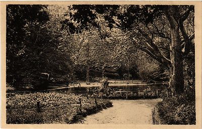 Old postcard Avignon - Jardin du Rocher das Doms (511638)