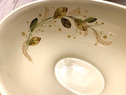 Beautiful St. Nicholas Square WINTER BOUQUET Large Serving Bowl - Picture 4 of 6