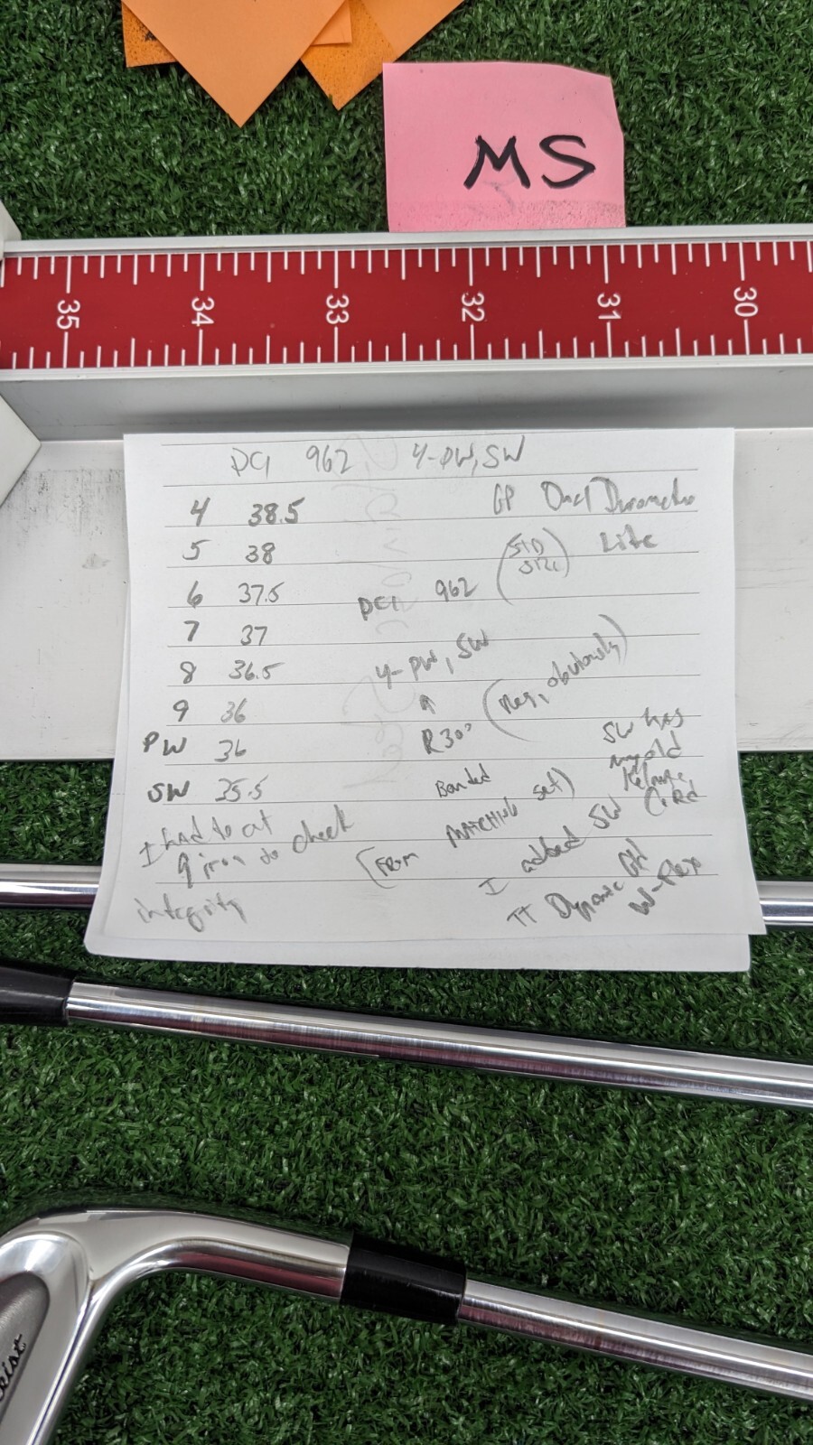 Titleist DCI 962 Iron Set 4PW, SW / Steel 4PW R300 SW Wedge flex