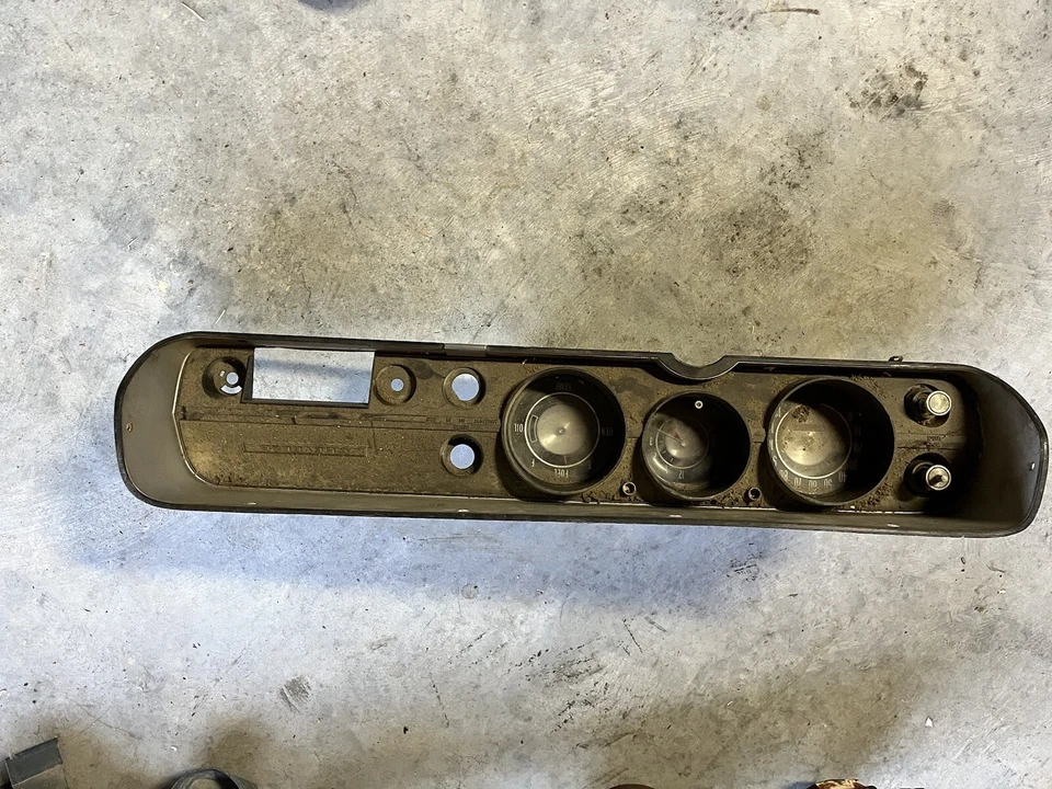 1965 Chevrolet Chevelle приборной панели, приборной панели, оригинал, GM - Изображение 2 из 3