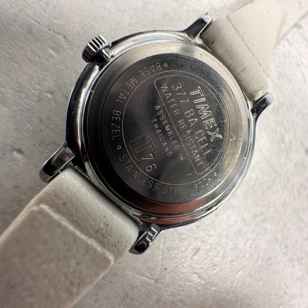 VTG Timex Watch Womens 23mm Round White Dial Silver Tone 