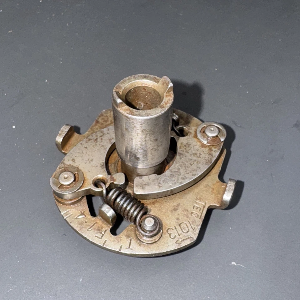 Kawasaki 80-83 KZ750 KZ750N KZ 750 Spectre OEM Spark Timing Advancer 21148-1013 - Image 2 of 4