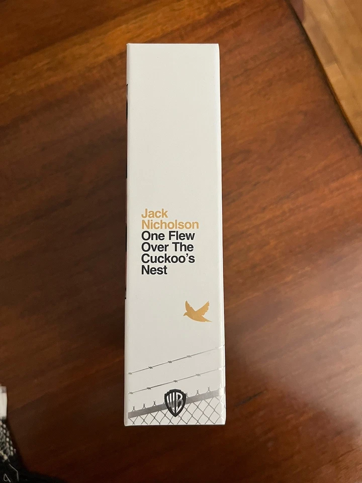 One Flew Over the Cuckoos Nest (Blu-ray, 2010, Ultimate Collectors Edition) - Image 3 of 4