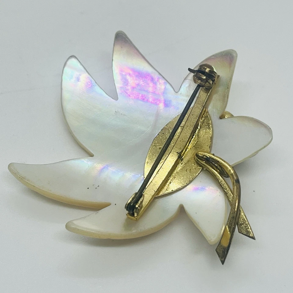 Broche broche flor hoja concha tallada madreperla Foto 3 de 4