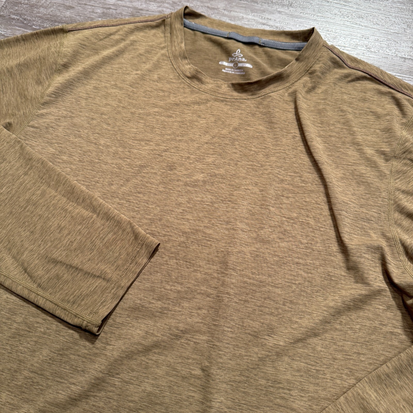 Men's Large Green Prana UPF 50+ Performance Shirt for Outdoor Base Layer