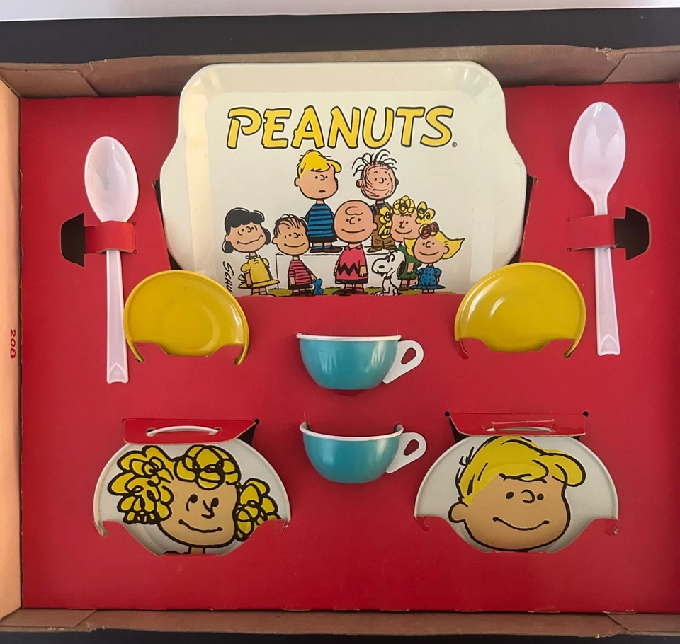 JUEGO DE TÉ VINTAGE PEANUTS SNOOPY CHARLIE BROWN PERSONAJE SIN USAR, EN CAJA. Foto 3 de 4