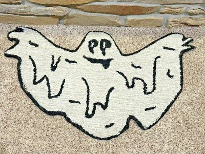 Decorative Home 32'' x 20'' Halloween Spooky Ghost Rug