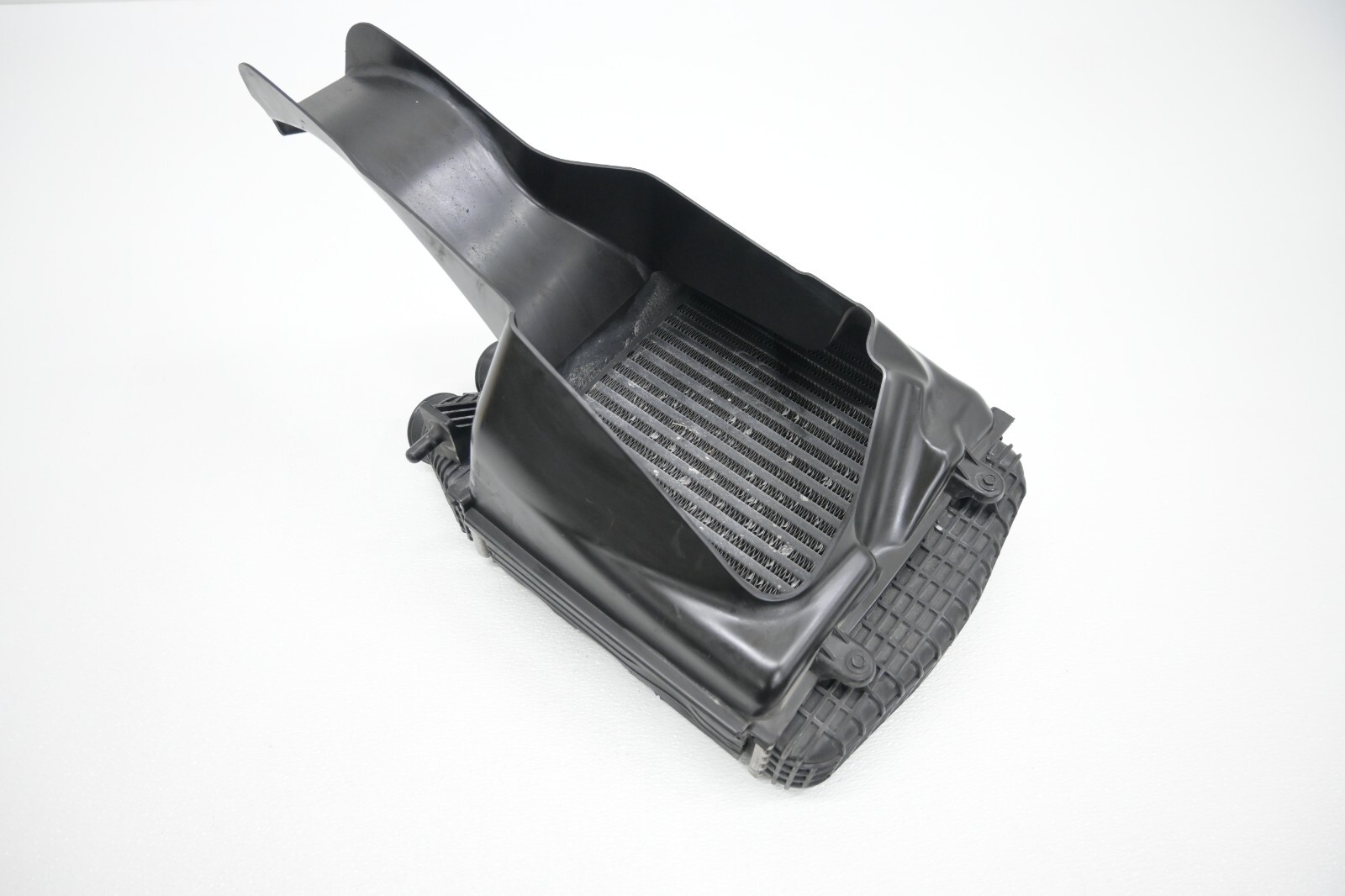 ⭐ 14-20 Maserati Ghibli Quatt Front Left Side Intercooler Radiator Shroud Oem