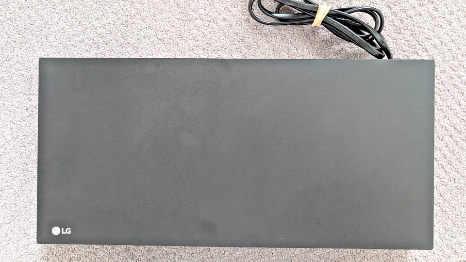 LG UP870 4K UHD Bluray Disc PlayerHDR Compatibility WITH Remote GREAT