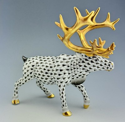   MINT Rare HEREND 7  REINDEER Black Fishnet Figurine ($994 Retail)