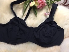 Queentex Bra  Size us 40d it6d eu90d Unpadded underwired black 