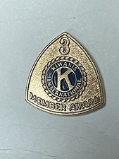 Kiwanis International 3 Members Shield Pin Badge Lapel Hat Pin Tie Tac Gold Tone