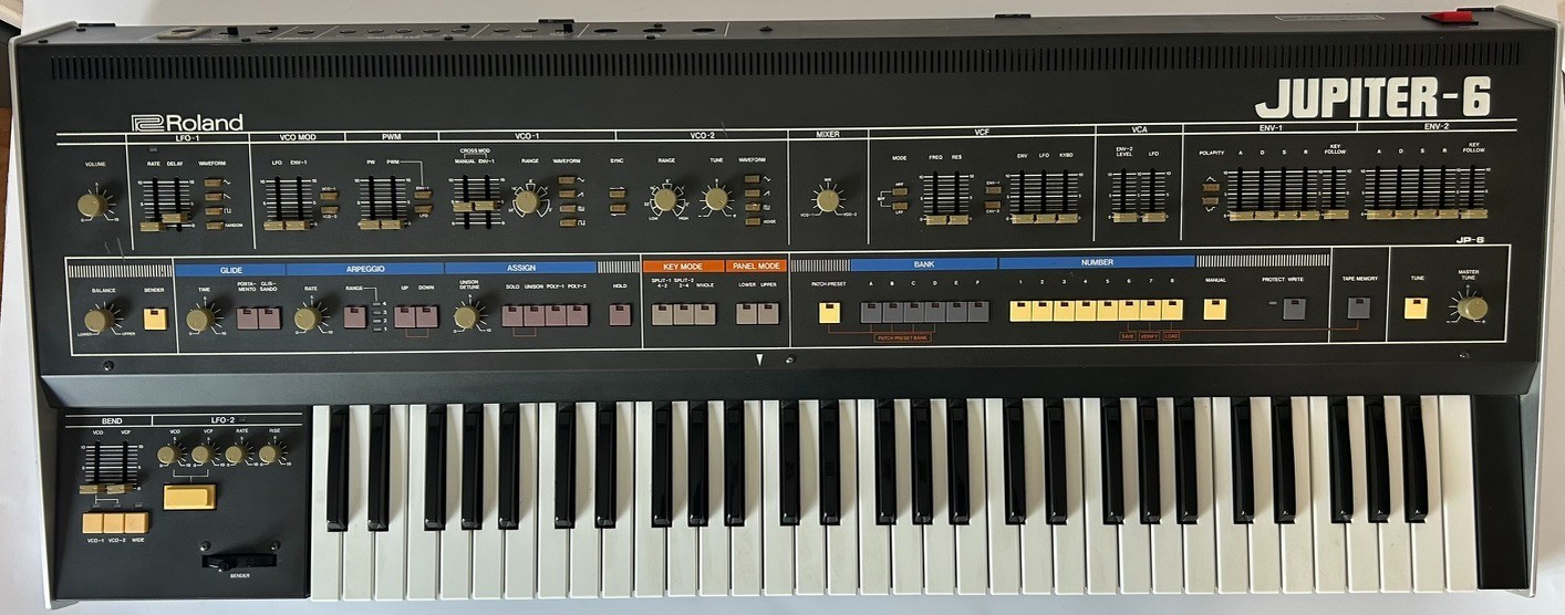 Roland Jupiter-6 vintage synth equipment - eBay listing photo 2