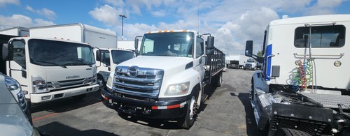 34k mi Hino 24ft stakebed Flatbed 3yr Wrnty Isuzu Freightliner International gmc