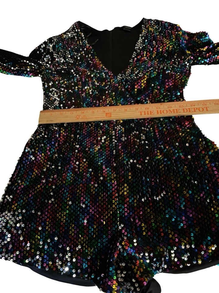 Romper de lantejoulas arco-íris Forever 21 tamanho P manga comprida pequena sexy fofura brilhante - Imagem 3 de 4