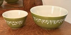 Vintage Pyrex Crazy Daisy Spring Blossom Green Nesting Mixing Bowls 401 & 403