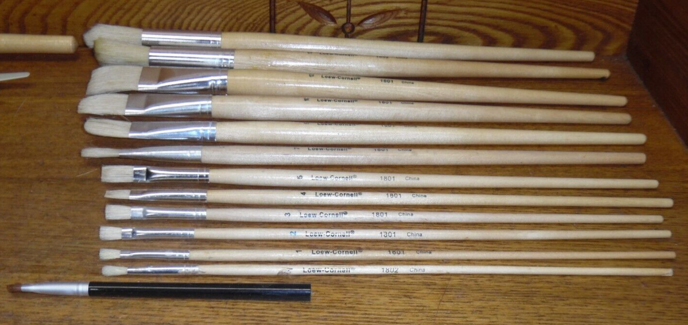 Assorted Loew-Cornell Paint Brushes 1801 1802 1 2 3 4 5 7 9 10 11 12 + Maestra