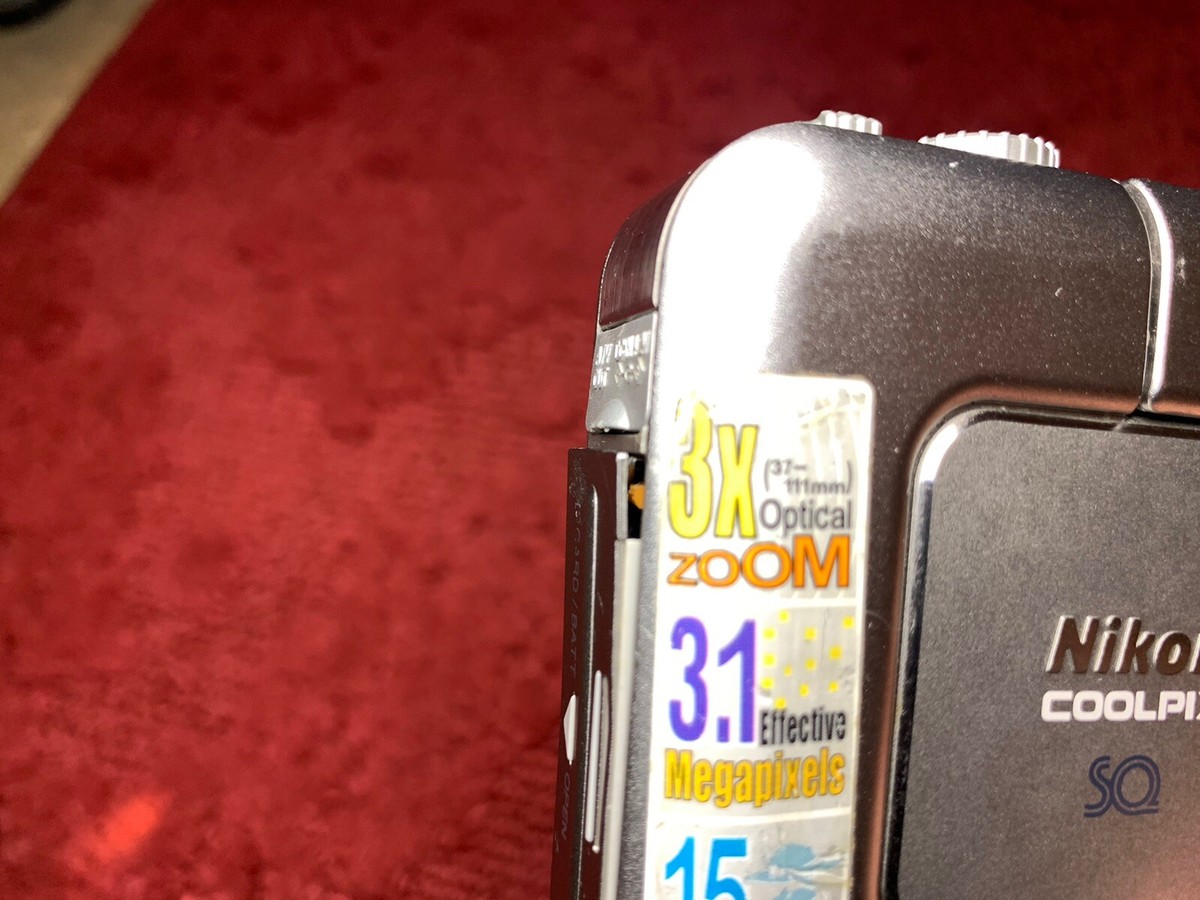 Nikon COOLPIX SQ Digital Compact Camera Works HAS FLAWS Read Nikon COOLPIX SQ Digital Compact Camera Works HAS FLAWS Read