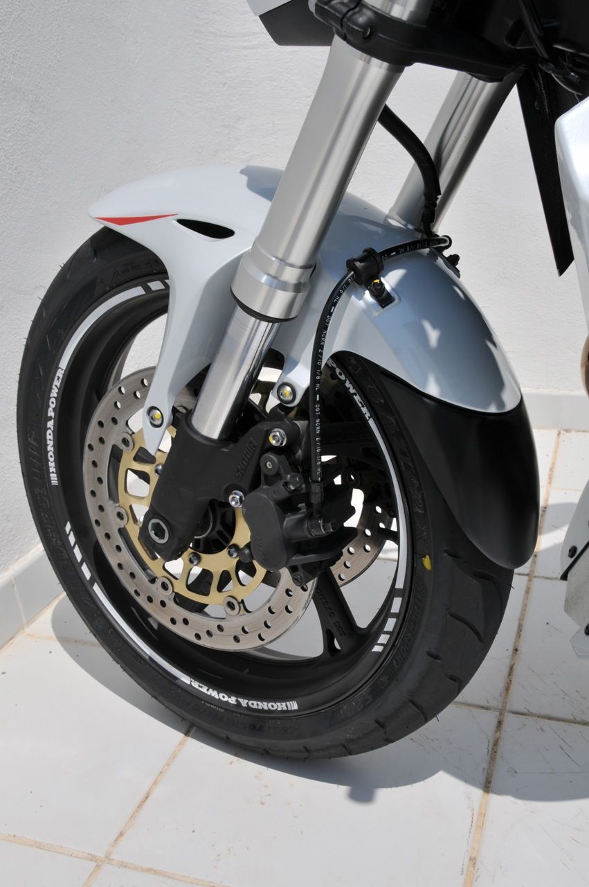Prolongateur de garde-boue avant Ermax noir pour moto Honda CB 600 Hornet 2005-2013