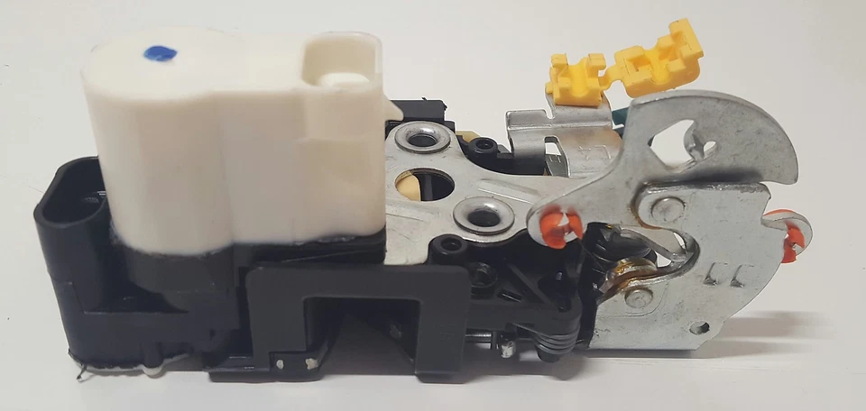 New GM OEM Front Left Driver Door Lock Actuator Fits 1999-2007  Silverado Sierra - Image 3 of 4