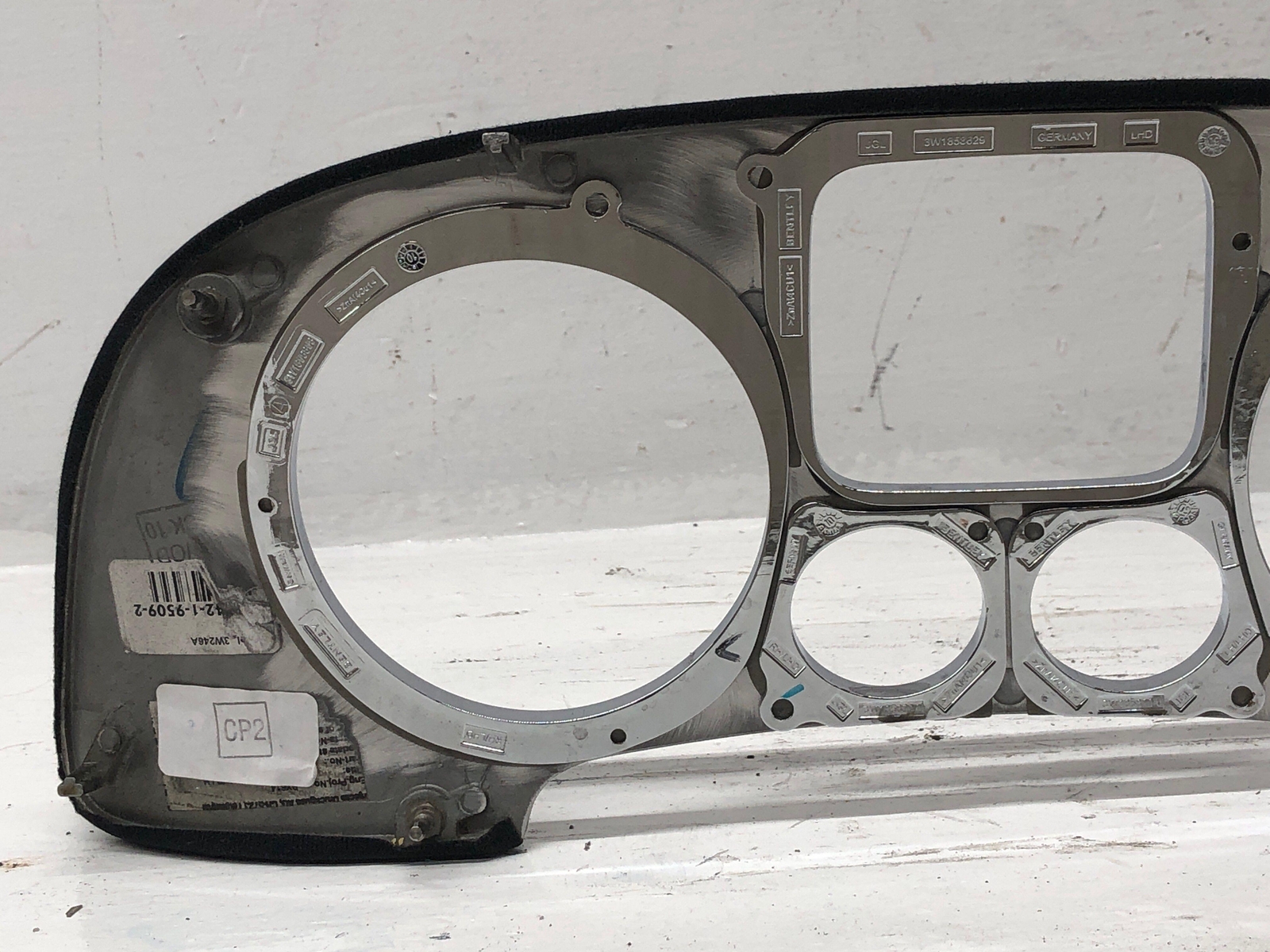 2006-2012 BENTLEY CONTINENTAL SPEEDOMETER INSTRUMENT CLUSTER COVER 3W0857059