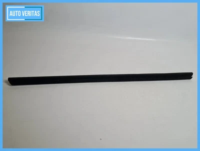 Hyundai Tucson (JM) Door duct right back (83381-2E000) - Image 1 of 4