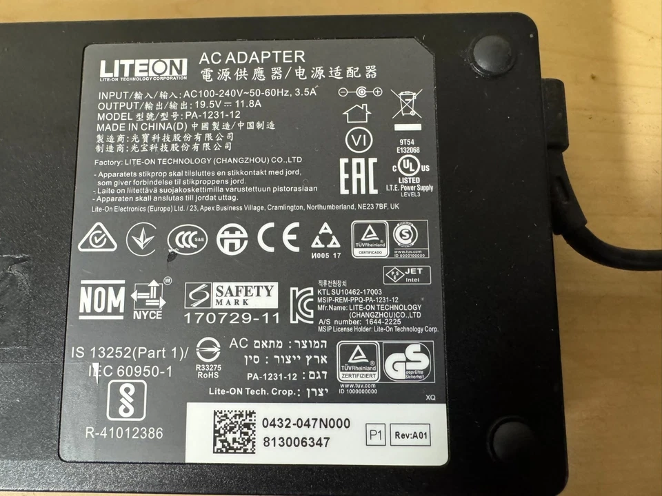 Intel NUC BOXNUC8I7HNK1 i7-8705G 16 GB RAM CON gráficos Radeon RX Vega M GL SIN DISCO DURO Foto 3 de 4