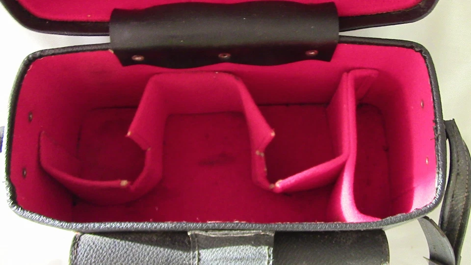 Vintage Case ONLY Asahi Pentax K1000 Red Lined w/2 straps Camera book too - Image 3 of 3