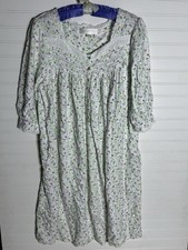 Eileen West Flannel Nightgown White Dainty Pink Flowers Lace Size S