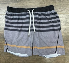 Vuori Trail Shorts Mens XL Gray/Black Striped 8” Inseam Gym Performance-READ