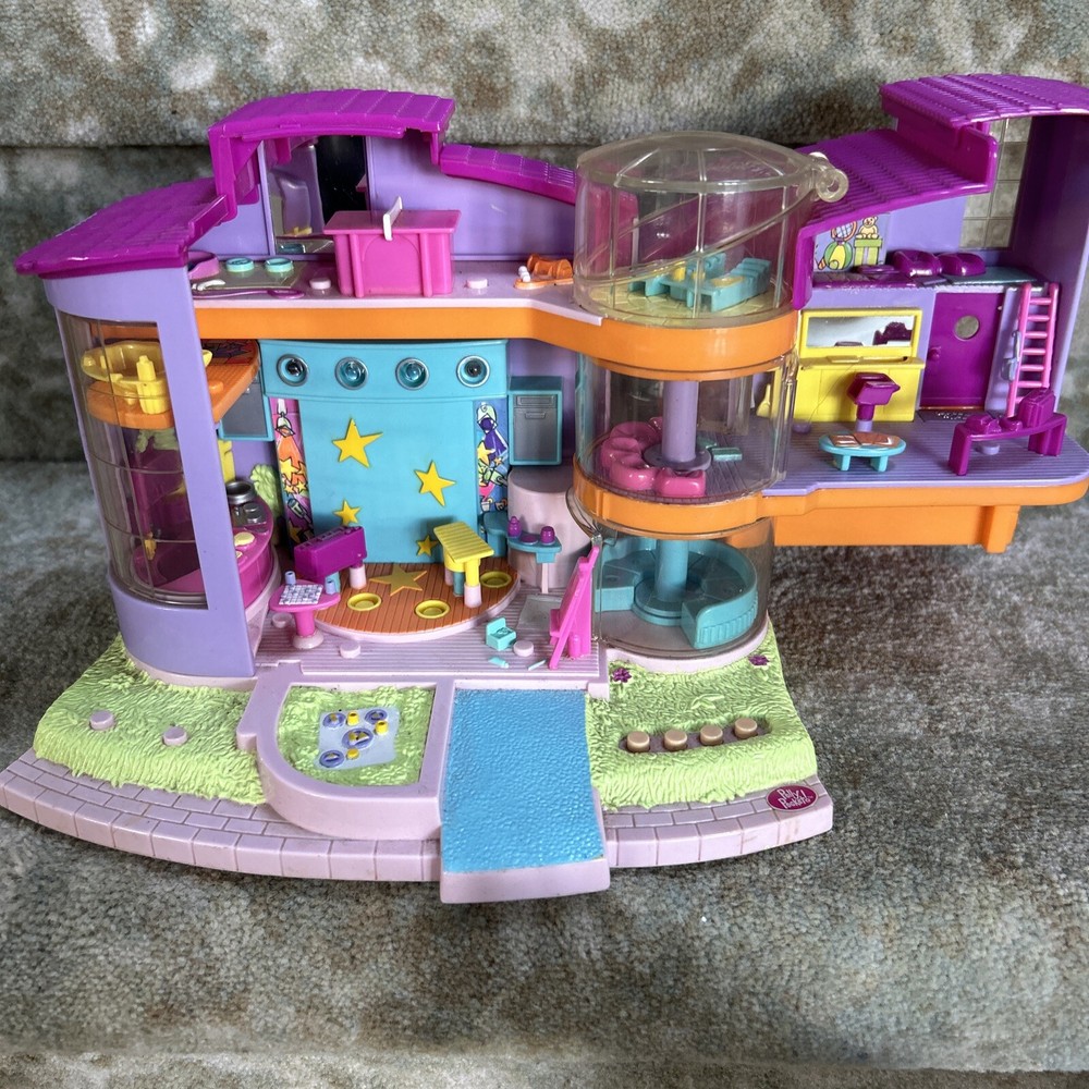 2000 Polly Pocket MAGIC MOVIN’ ULTIMATE CLUBHOUSE . Only Clubhouse. Makes Sounds