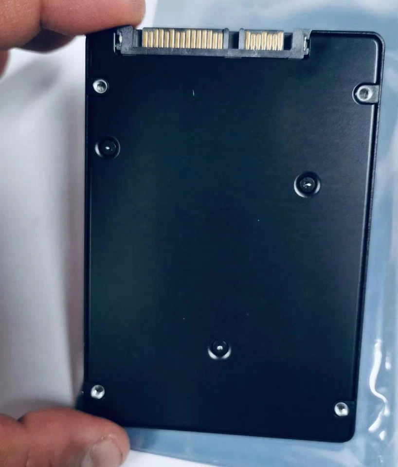 Samsung SSD SM863a 960GB MZ-7KM960B SATA 6 G bps MZ7KM960HMJP0D3 DELL 0DD4G0 - Image 3 of 4