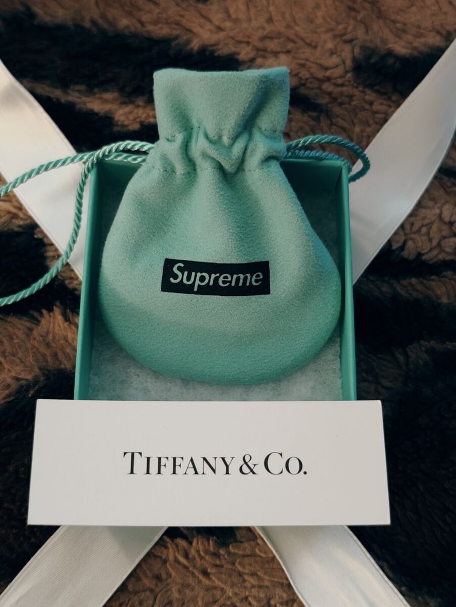 Supreme Tiffany & Co. Return to Tiffany Heart Knife Keyring Supreme Tiffany & Co. Return to Tiffany Heart Knife Keyring