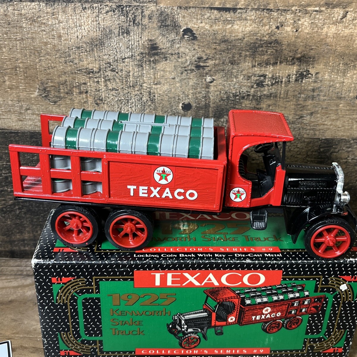 Texaco 1925 Kenworth Stake Truck Collector's Series #9 ERTL 9385