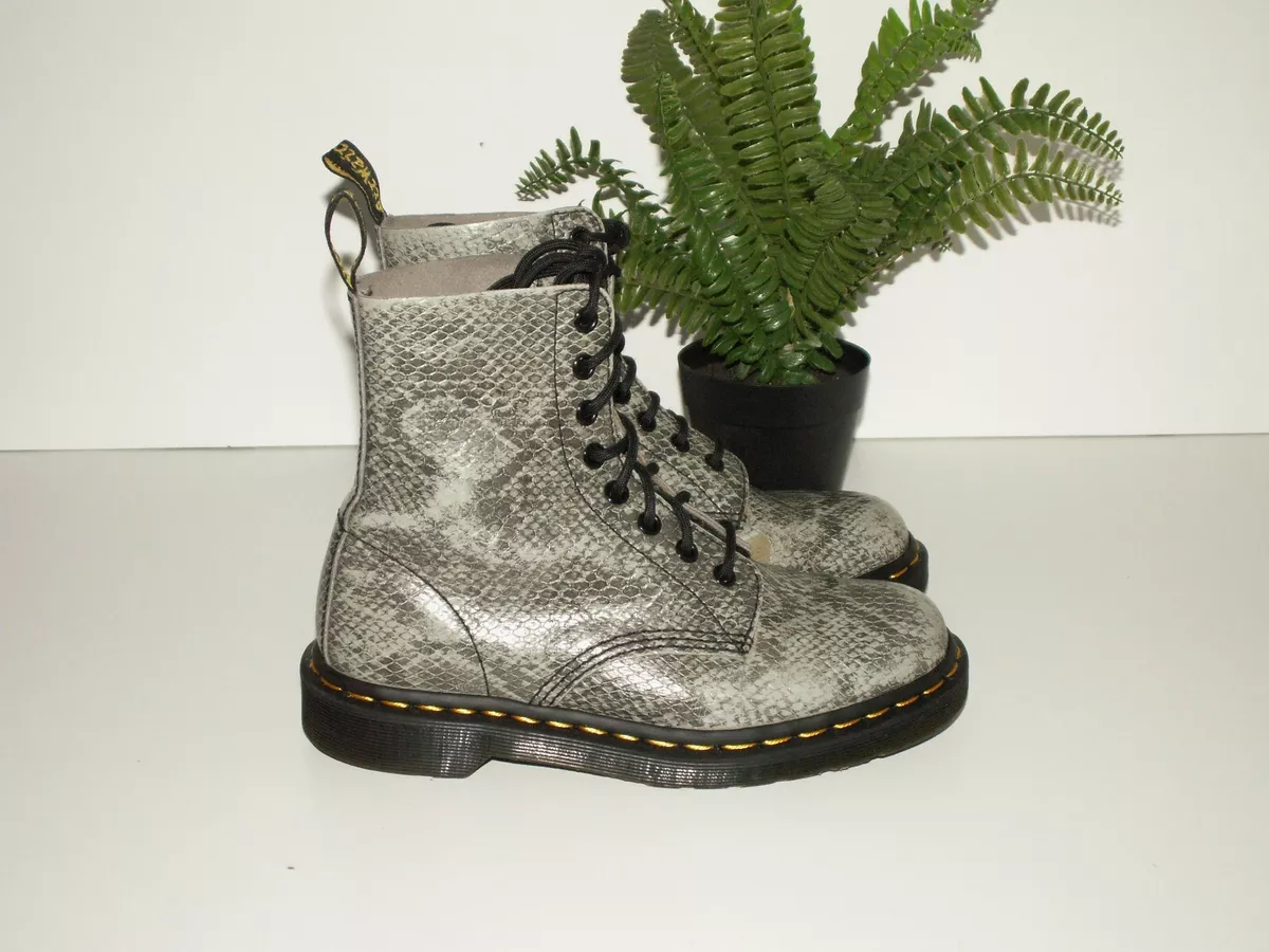 Dr marten best sale snakeskin