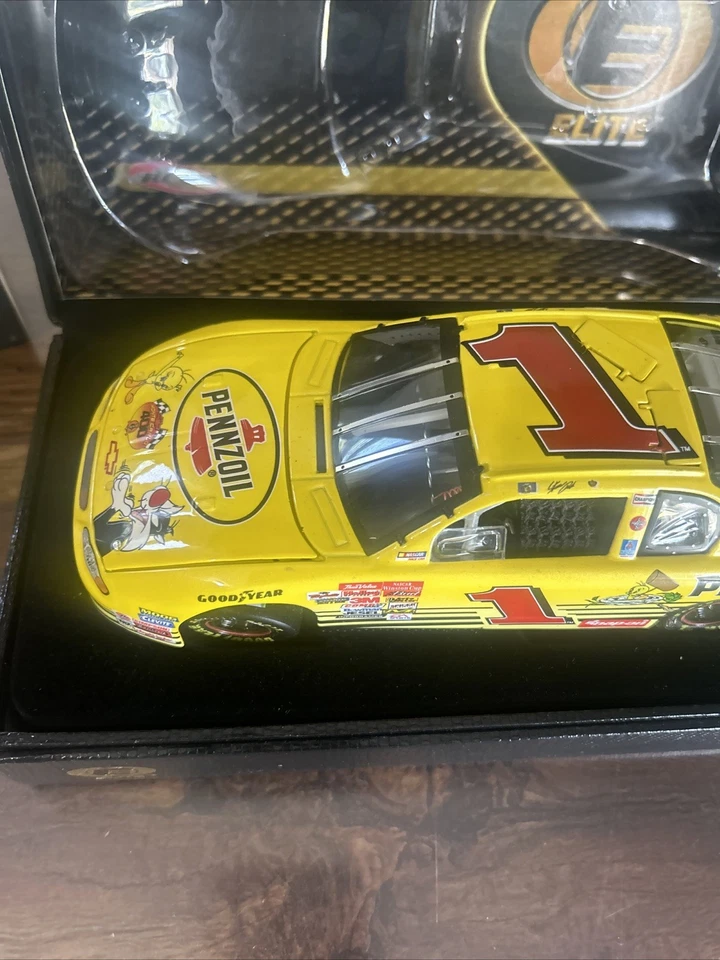 Steve Park #1 2001 Pennzoil / Looney Tunes 1/1800 Chevy RCCA Elite 1/24 Diecast - Image 3 of 4