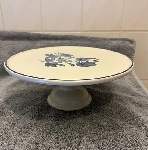 Vintage Pfaltzgraff USA 11" Yorktowne Cake Stand #530