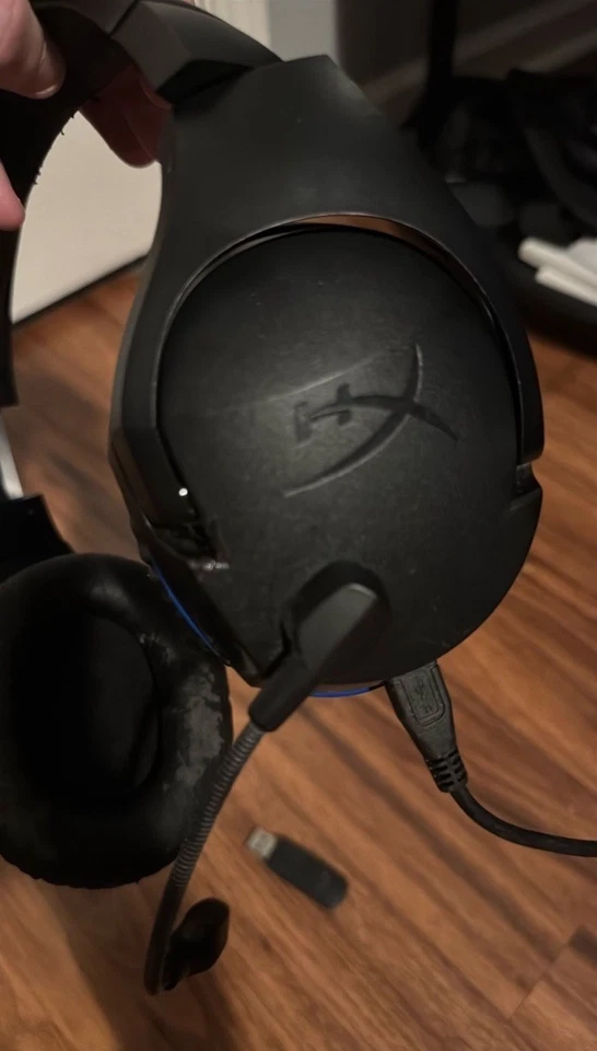 HyperX Cloud Alpha Wireless Gaming Headset for PS5/PS4, Xbox. PC Black/Blue - Image 2 of 4