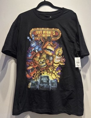 Medium Universal Studios Hollywood Five Nights at Freddy's T-Shirt Halloween 