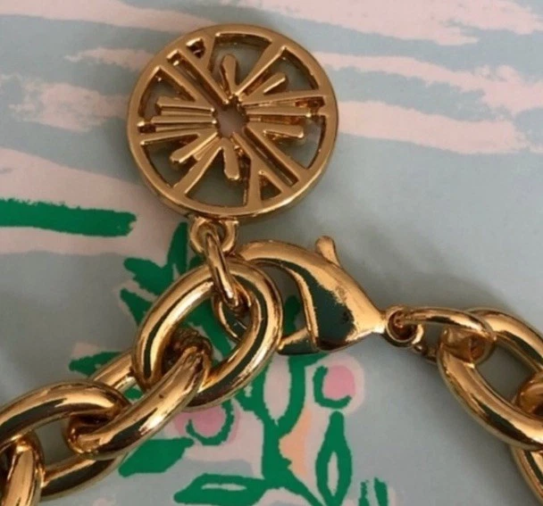 LILLY PULITZER "Oh Shift!" Goldtone 8” Charm BRACELET - Image 4 of 4