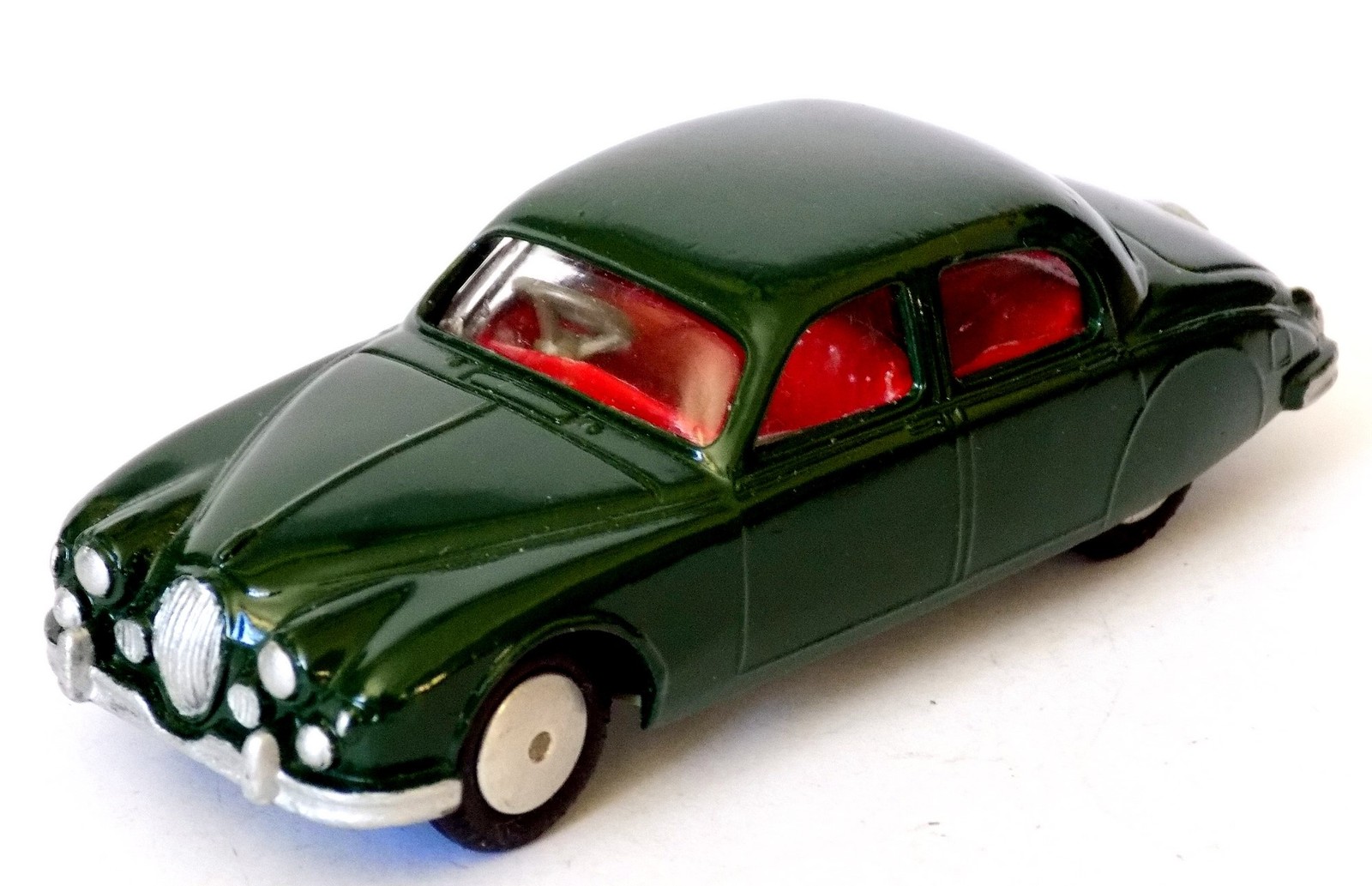 Corgi 208, Jaguar Saloon - Free Price Guide & Review