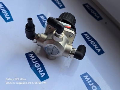 Camozzi M004-R11 MAX 10BAR M004 R11