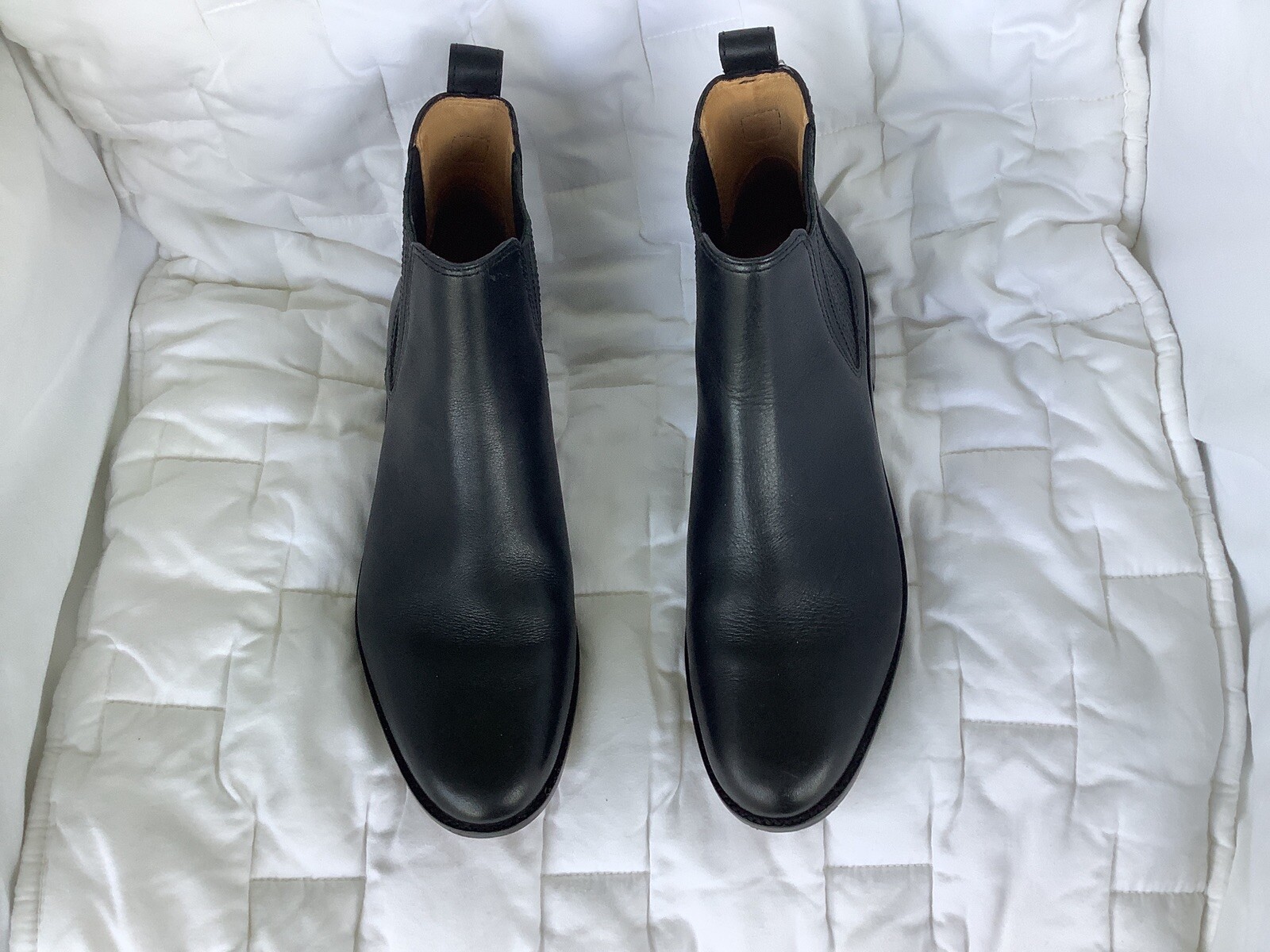 Ainsley Chelsea Leather Boot J8295 