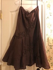 Metro Wear women  s Sz XL brown maxi skirt w/ flower embroidery flare hippie boho